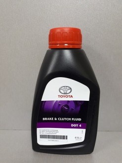 Тормозная жидкость Toyota DOT 4 (0,5L)
